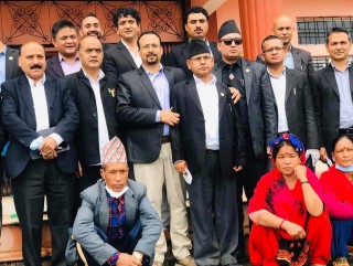 रूकुम पश्चिमको नरसंहारयुक्त घटनाको  २४ जना वकिलले बहस गर्दै