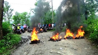 ८ राउण्ड हवाई फायर,गरेपछि व्यवस्थापन भयो कोरोना संक्रमितको शव