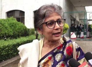 कारवाहीमा सरिता गिरी :सांसद र पार्टी दुवैबाट निष्काशन
