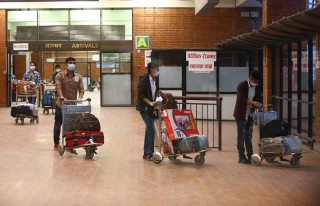 विदेशमा अलपत्र नेपालीलाई सरकारी खर्चबाट स्वदेश  फर्काउने
