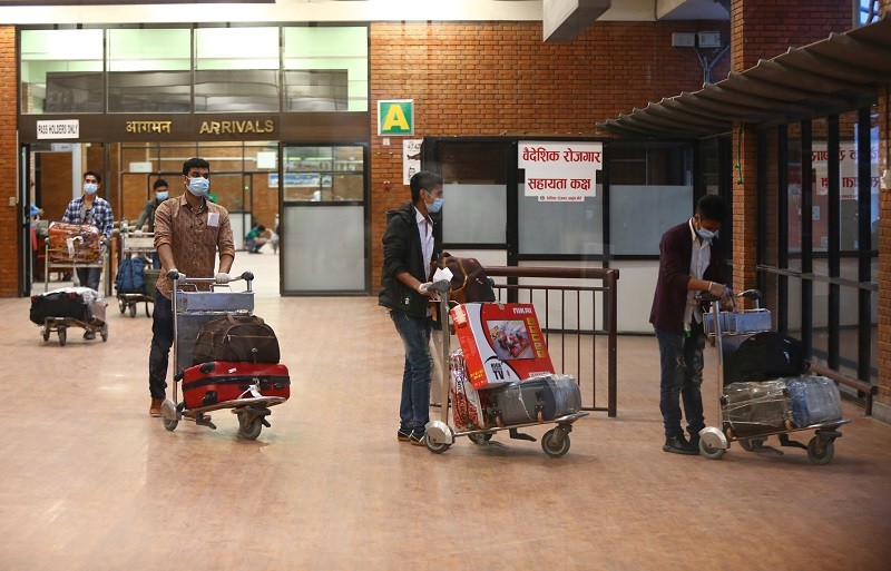 अन्तरराष्ट्रिय विमानस्थलको उडान सामान्य