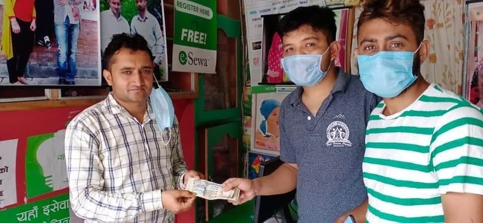 आगोलागी गम्भिर घाइते भएका  खत्रीलाई म्याग्देली युवा आवाज परिवारको सहयोग