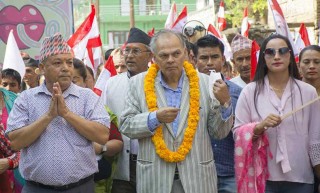 पूर्वमन्त्री गोविन्दराज जोशी निकट तनहुँका नेता तथा कार्यकर्ताले  सामूहिक राजिनामा दिने !