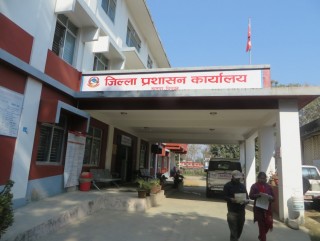 कोरोना भाइरसको सङ्क्रमण बढेसँगै हिँडडुल गर्न रोक