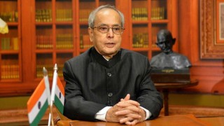 भारतका पूर्वराष्ट्रपति प्रणव मुखर्जी कोमामा