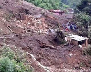पहिरोले पुरिएर बागलुङमा दुई बालकको मृत्यु