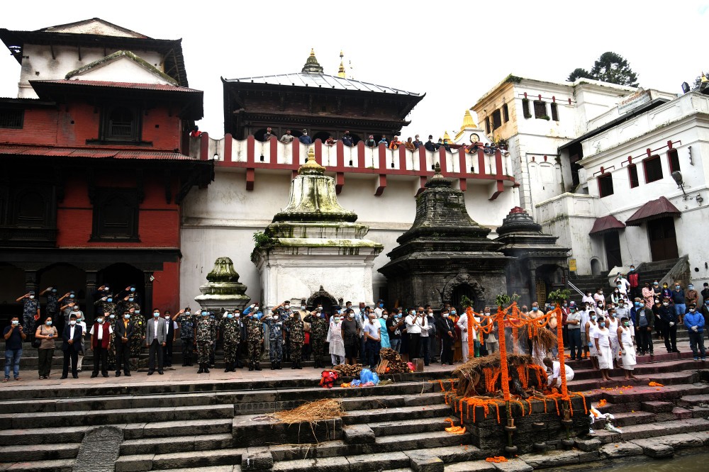 राष्ट्रिय सम्मानका साथ राष्ट्रकवि माधव घिमिरेको अन्त्येष्टि
