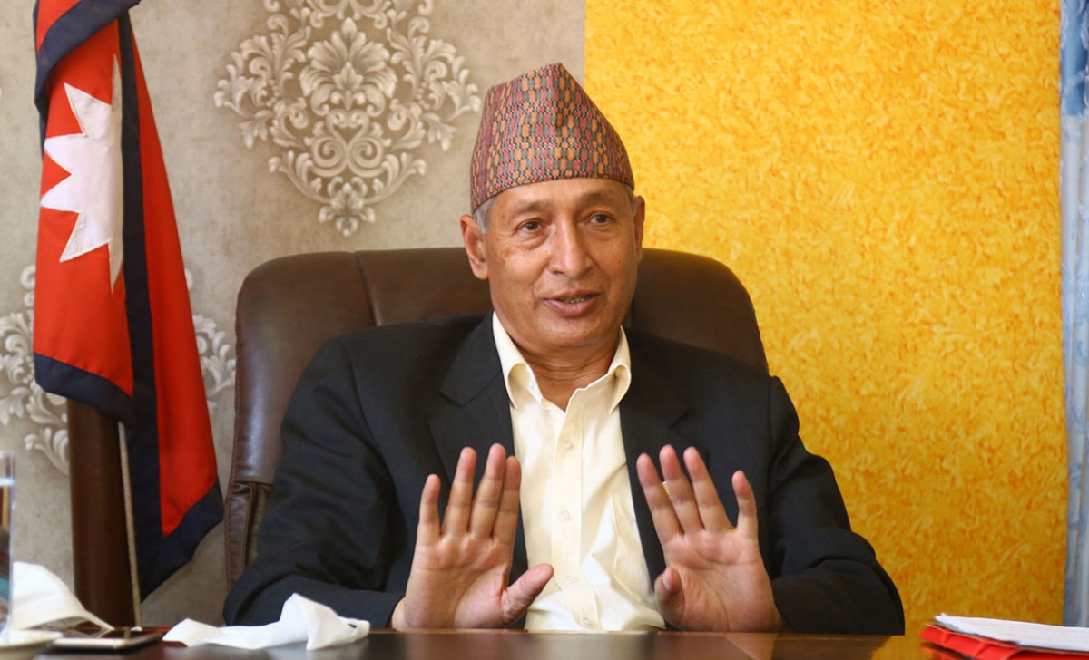 डा.युवराज खतिवडालाई छायाँ अर्थमन्त्री' बनाउने प्रधानमन्त्रीको तयारी