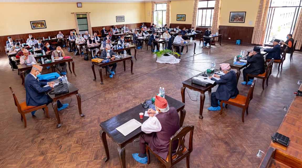 स्थायी कमिटी बैठक : प्रचण्डलाई कार्यकारी अध्यक्ष ,चैत २५ देखि ३० गतेसम्म महाधिवेशन