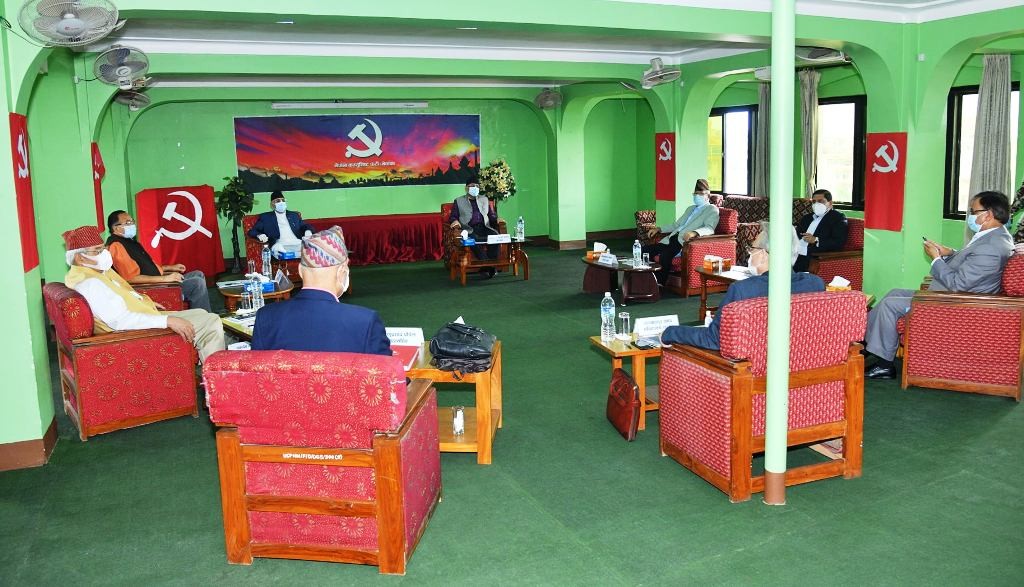 नेकपा सचिवालय बैठकमा उपस्थित नहुन ओलीले दिए  निर्देशन ! पार्टी बैठक छल्न,बोलाए मन्त्रिपरिषद् बैठक