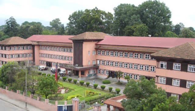 एक पटकमा पाँच लिटर मदिरा पार्न छुट दिन सर्वोच्चको आदेश