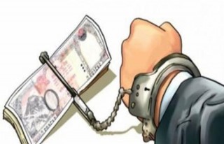 सस्तोमा डलर साटीदिन्छु भन्दै नगद ५ लाख रुपैयाँ लुटपाट गर्ने दुई जना प्रहरी नियन्त्रणमा