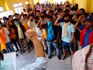 म्याग्दीमा नेकपा प्रबेशको लहर:नेका परित्याग गरी ५२ जना नेकपा प्रबेश