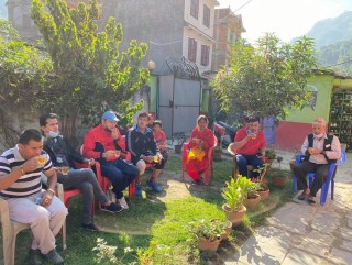 लायन्स क्लब र  मुस्लिम समाजद्वारा खातुनलाइ आर्थिक सहयोग प्रदान