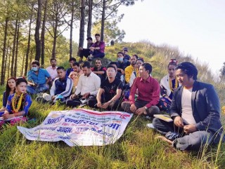 सल्लेरी बनमा सभार्दपुर्ण बाताबरणमा ८ औ साधारण सभा सम्पन्न