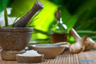 होसियार ! कोरोनाका लागि भन्दै जथाभावी आयुर्वेदिक औषधि खाँदै हुनुहुन्छ ?