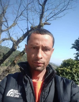 राजनीतिक एकप्रकारको वेस्यावृती  हो !