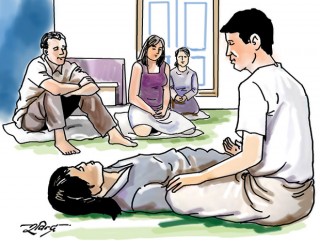 गुल्मीमा झारफुक गरी सन्चो बनाउने बहानामा तातो फलामले डाम्दा एकको मृत्यु,दुई घाइते