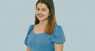 महिलालाई  यति धेरै छुट दिने तिमीहरु को हौ ?