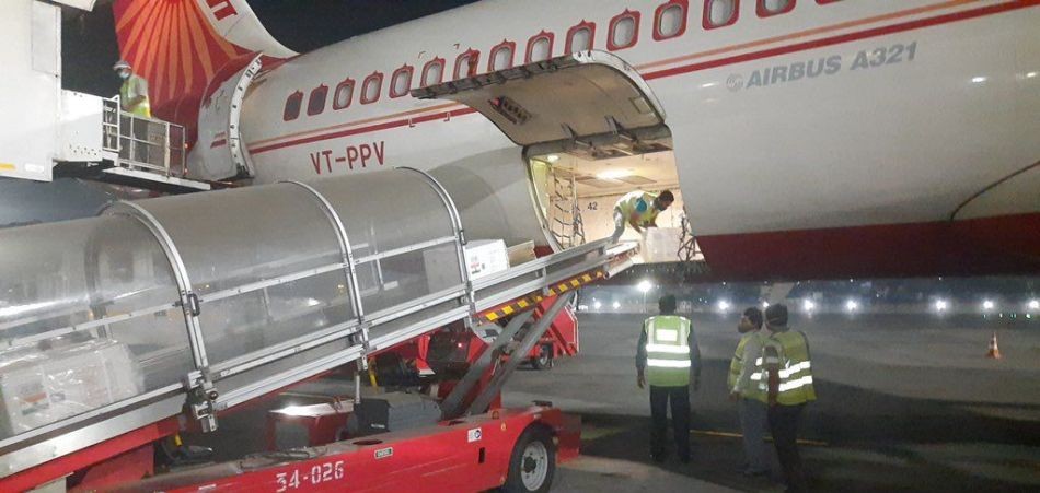 भारतले दिएको कोरोना भाइरसविरुद्धको १० लाख डोज खोप आइपुग्यो