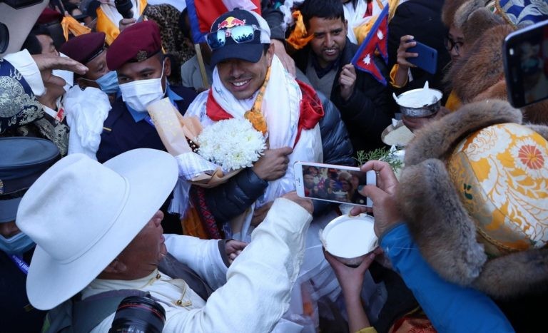विश्वको दोस्रो अग्लो हिमाल केटुको सफल आरोहण गरी फर्किएका नेपाली पर्वतारोहण टोलीलाई भव्य स्वागत