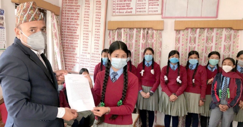बलात्कार पछी हत्या : असुरक्षित महसुस गरिरहेको भन्दै  वेनी स्थित छात्राहरुले प्रधानमन्त्रीलाई  पठाए ध्यानाकर्षण पत्र
