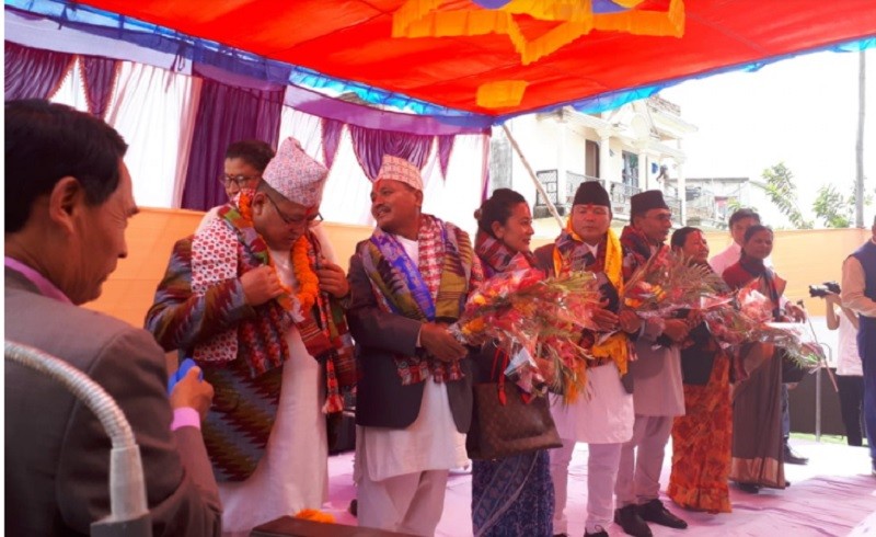 प्रदेश १मा मन्त्रिपरिषद् विस्तार ,माओवादी र माधव नेपाल समूह छाडेका बने मन्त्री