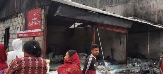 लमजुङ बेसीशहर हार्डवेयर पसलमा आगलागी,करौडौको क्षती