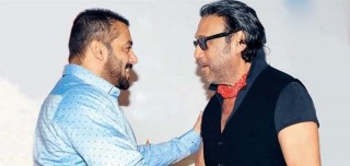 ज्याकी श्रोफले भने – सलमान खानले मेरो कपडा र बुट सम्हाल्थे