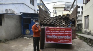 विप्लव बिधार्थीद्दारा लुम्बिनी प्रादेशिक अस्पताललाई ५० थान अक्सिजन सिलिण्डर हस्तान्तरण