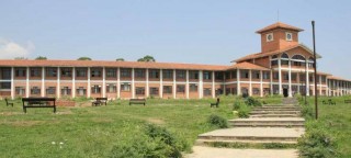 त्रिविले रोकिएका सबै परीक्षा यस वर्ष नै गर्ने, विद्यार्थीले रोजेको परीक्षा केन्द्रमा परीक्षा दिलाउने व्यवस्था
