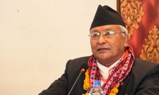 पूर्वमन्त्री जगत विश्वकर्माले एमाले बैठकमा शिक्षामन्त्री कृष्णगोपाल श्रेष्ठको राजीनामा माग गरे