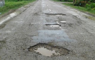 बेनी–मालढुङ्गा सडक दैनिक पाँच घण्टा बन्द