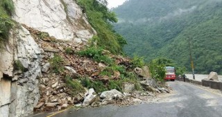 मुग्लिङ सडक एकतर्फी सञ्चालन