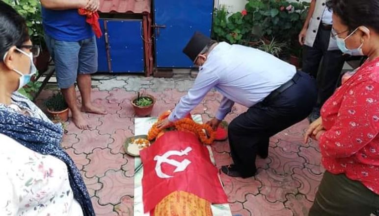 नेपाल कम्युनिस्ट पार्टी माओवादी नेत्री भुसाललाई मातृ शोक