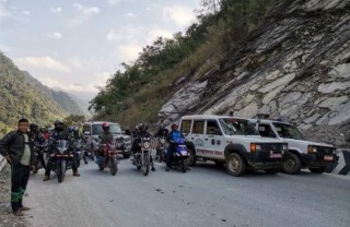 मुग्लिन–नौबिसे सडक दुईतर्फी खुल्यो