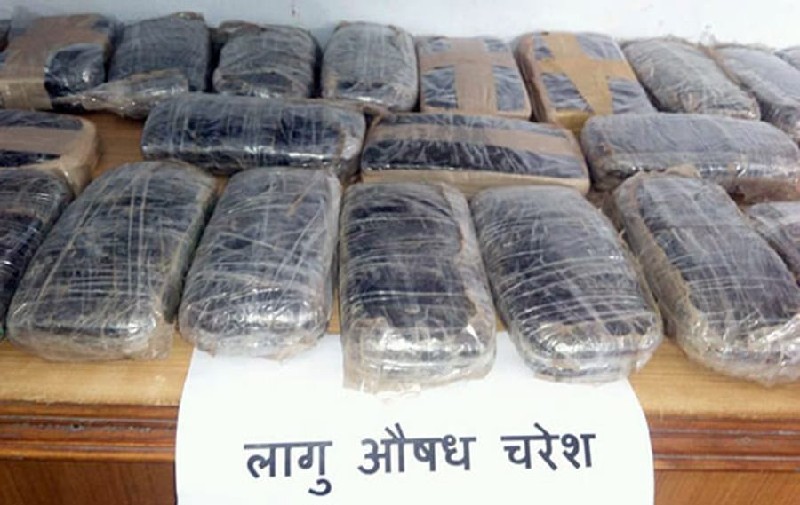 बागलुङका दुई जना २८.५ किलो ला'गूऔ'षध च'रेस सहित पक्राउ