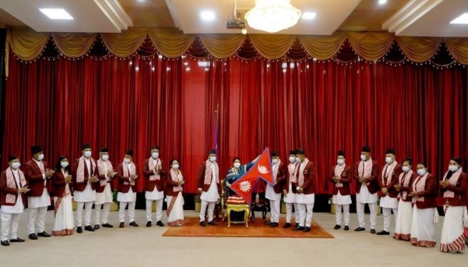 टोकियो ओलम्पिकमा सहभागी हुन, १० सदस्यीय टोली जापान जाँदै