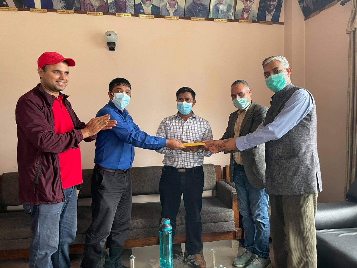 पत्रकार महासंघ वैदेशिक शाखा कुवेतका पत्रकार द्वारा कोभिड राहत कोषका लागि आर्थिक सहयोग