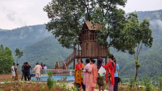 तनहुँको ‘ट्री हाउस’ सामाजिक सञ्जालमा भाइरल, उद्घाटन नहुँदै पर्यटकको लर्को