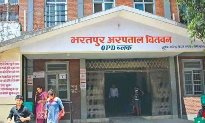 कोरोनाको भयावह : संक्रमितले भरियो भरतपुर अस्पताल