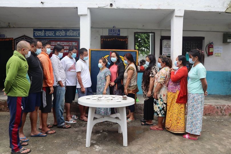 जुवाखालबाट साढे तिन लाख नगदसहित पोखरा उत्तमचोकबाट १३ जना पक्राउ