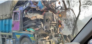 तनहुँको मुसेखोलामा आज बिहान ट्रक दुर्घटना हुँदा चालकको मृ-त्यु