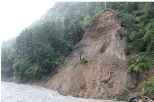 म्याग्दी कालीगण्डकीको छालले आठ घरमा क्षति, तीन घाइते, २५० घरमा खानेपानी बन्द