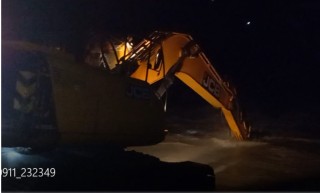 म्याग्दी आनन्दबगरमा रातको समयमा अवैध बालुवा चोरी गर्ने प्रहरी नियन्त्रणमा