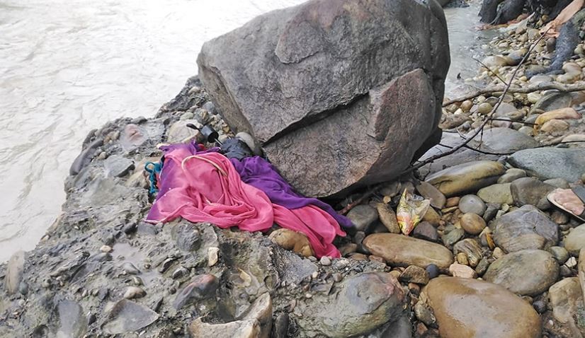 उर्लिएको भेरीनदीमा महिला हाम फालेपछि...
