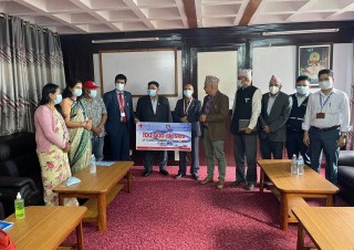 रेडक्रसले दियाे स्वास्थ्य मन्त्रालयलाई १ लाख डोज भेरोसेल खोप