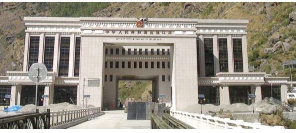 दसैंलाई लक्षित गरेर चीनबाट ल्याएका जुत्ताचप्पल नाकामै रोकिए