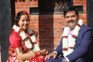 चर्चित हास्यकलाकार मनोज गजुरेलले गरे दोस्रो विवाह