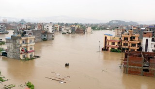 महाकाली नदीमा अहिलेसम्मकै भीषण बाढी, कञ्चनपुरमा दुई सय घर डुबानमा